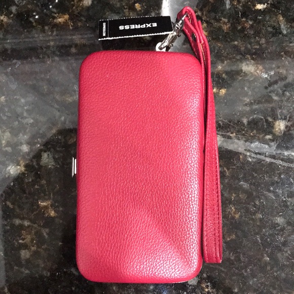 All-in-one Tech Wallet - Picture 6 of 8